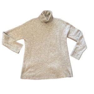 CORE cream turtleneck long sleeve Sz M